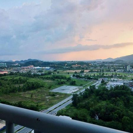 Luxurious Homestay 3Br With Pool Meru Ipoh 8 Pax Dış mekan fotoğraf